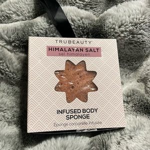 Trubeauty Himalayan salt infused body sponge
